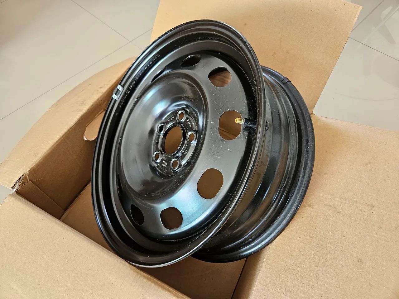 Roda Ferro Aro 16 T Cross Original VW Nova - Foto 2