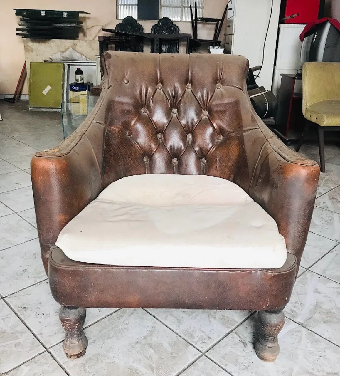 Poltrona de Couro 418478265257830401