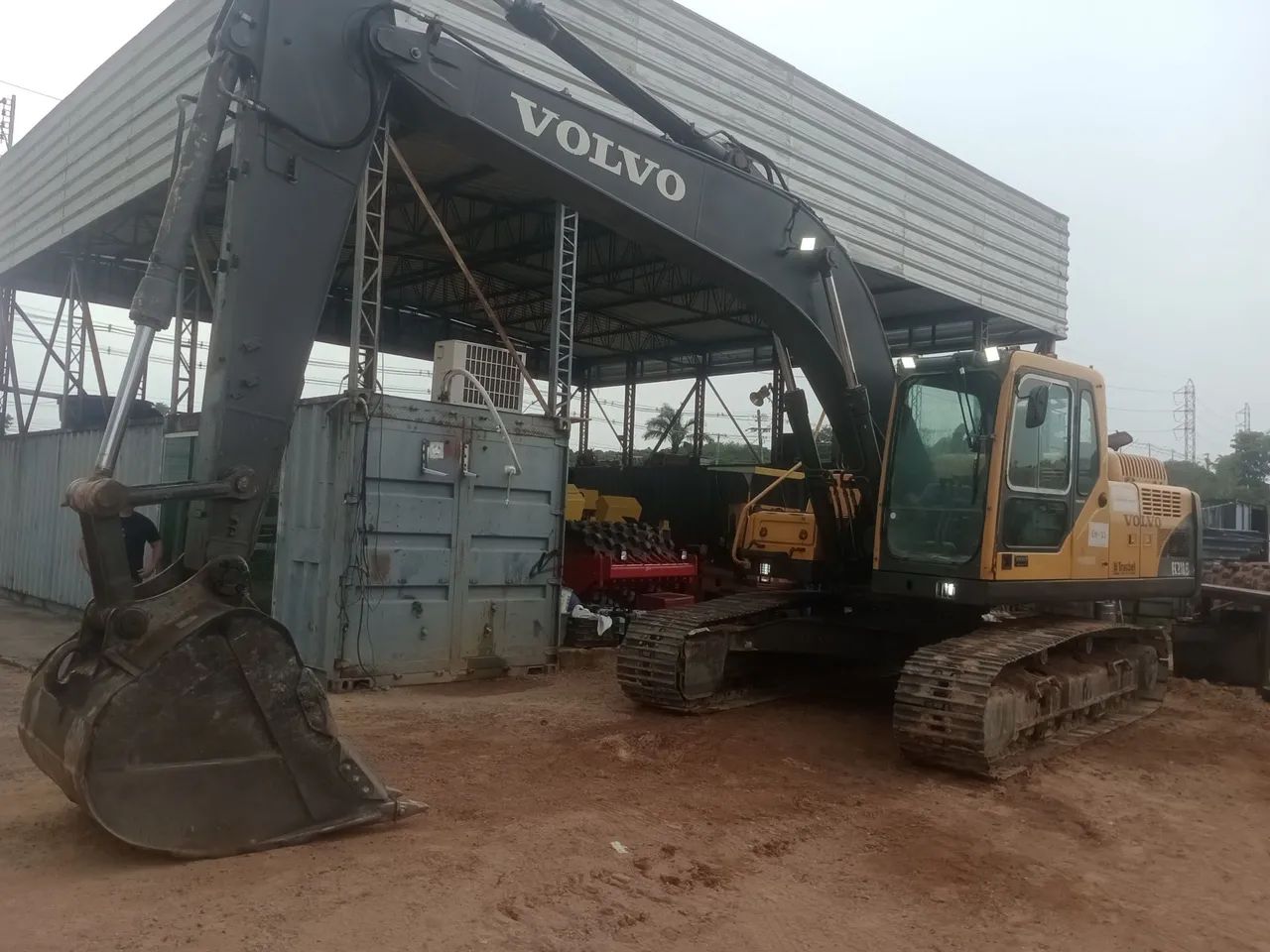 Escavadeira Volvo 210 ano 2013 - Excelente estado - Foto 4