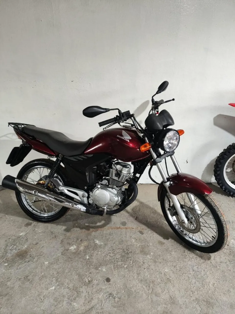 CG 150 Fan - Vermelha