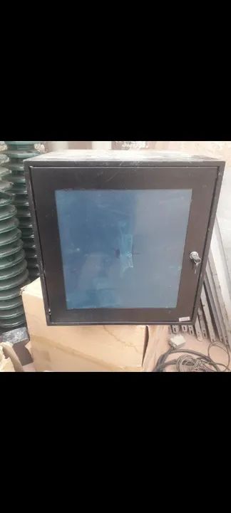 Caixa para PC com porta de vidro