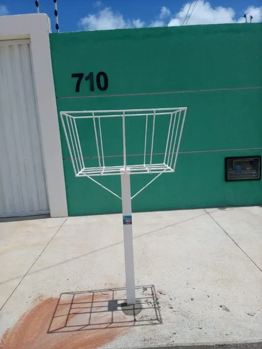 Lixeira para calçada