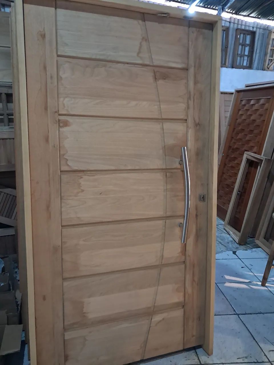 Porta pivotante 118x214mt madeira tauari  - Foto 2