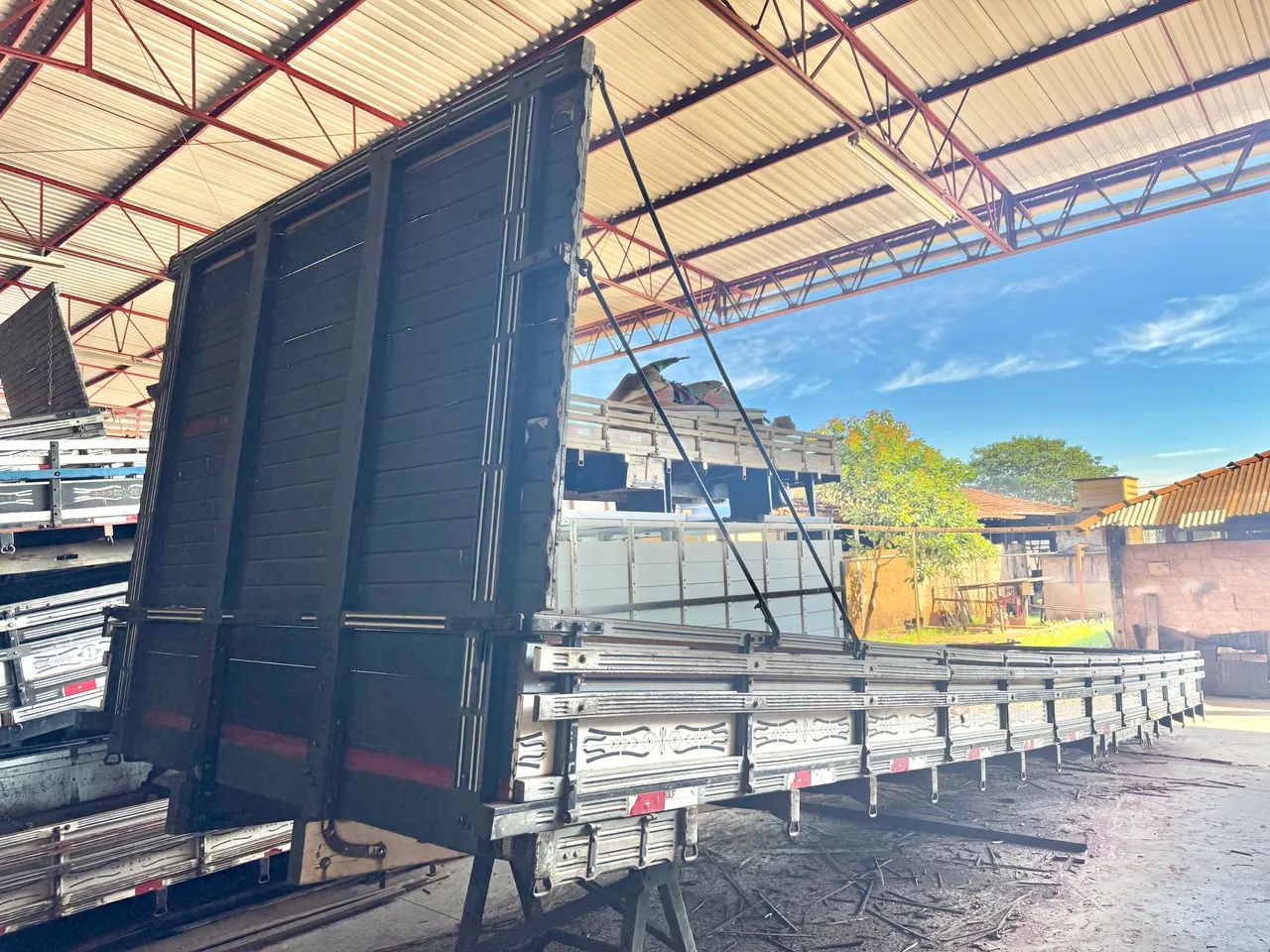 CARROCERIA MADEIRA 8,70 - Foto 3