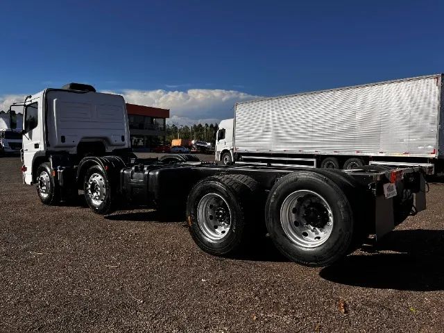 MB Mercedes-Benz Atego 2430 8X2 2016 Automático Completo Bitruck No Chassi Revisado - Foto 5
