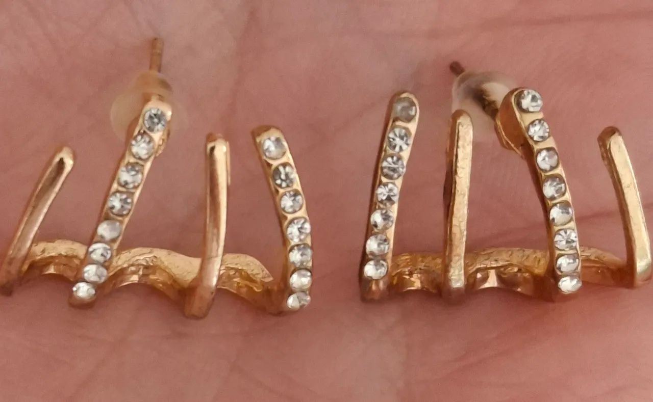 Brincos Dourados  - Foto 2