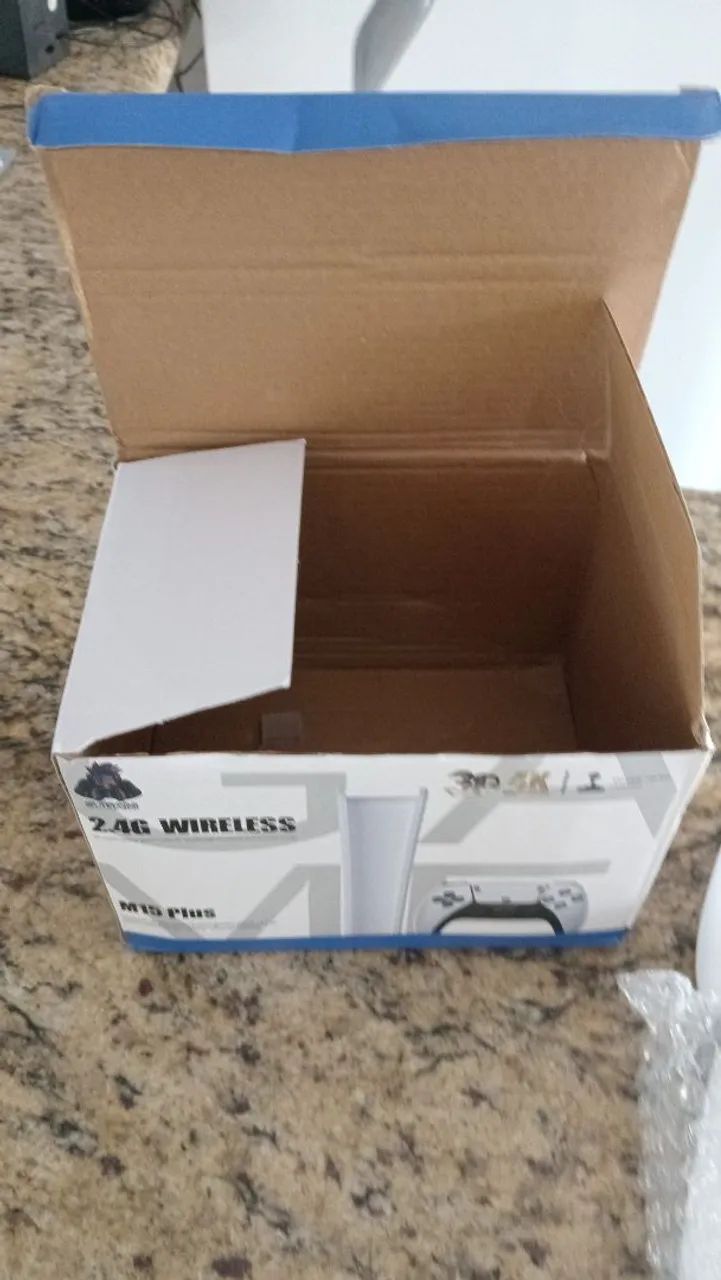 Video game stick 4k retro 1 mês de uso levo em planaltina df  também.  - Foto 4