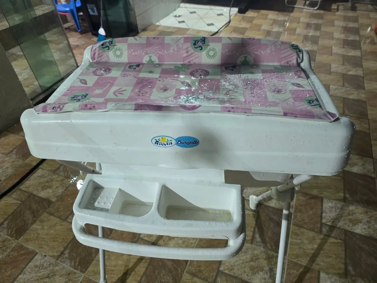 Banheira com trocador de bebê Miliária Burgollo - Branco