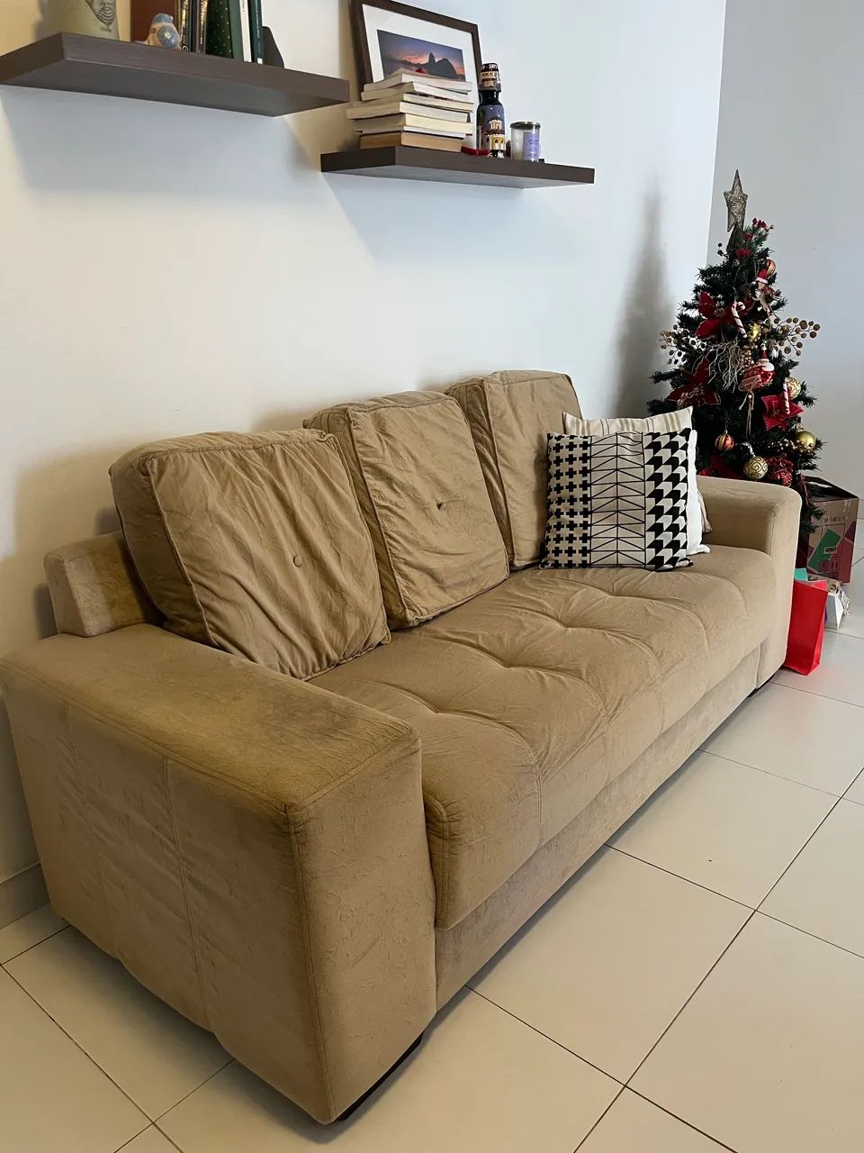 Vendo sofá 3 lugares65184958328833120