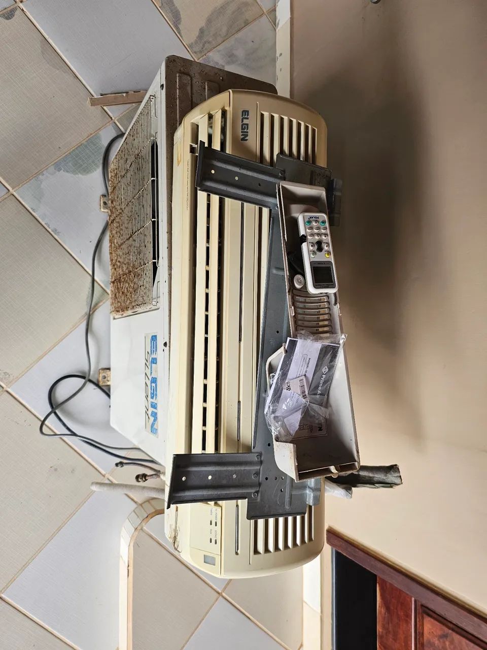 Condensadora e avaliadora Elgin 12000 btus - Foto 2