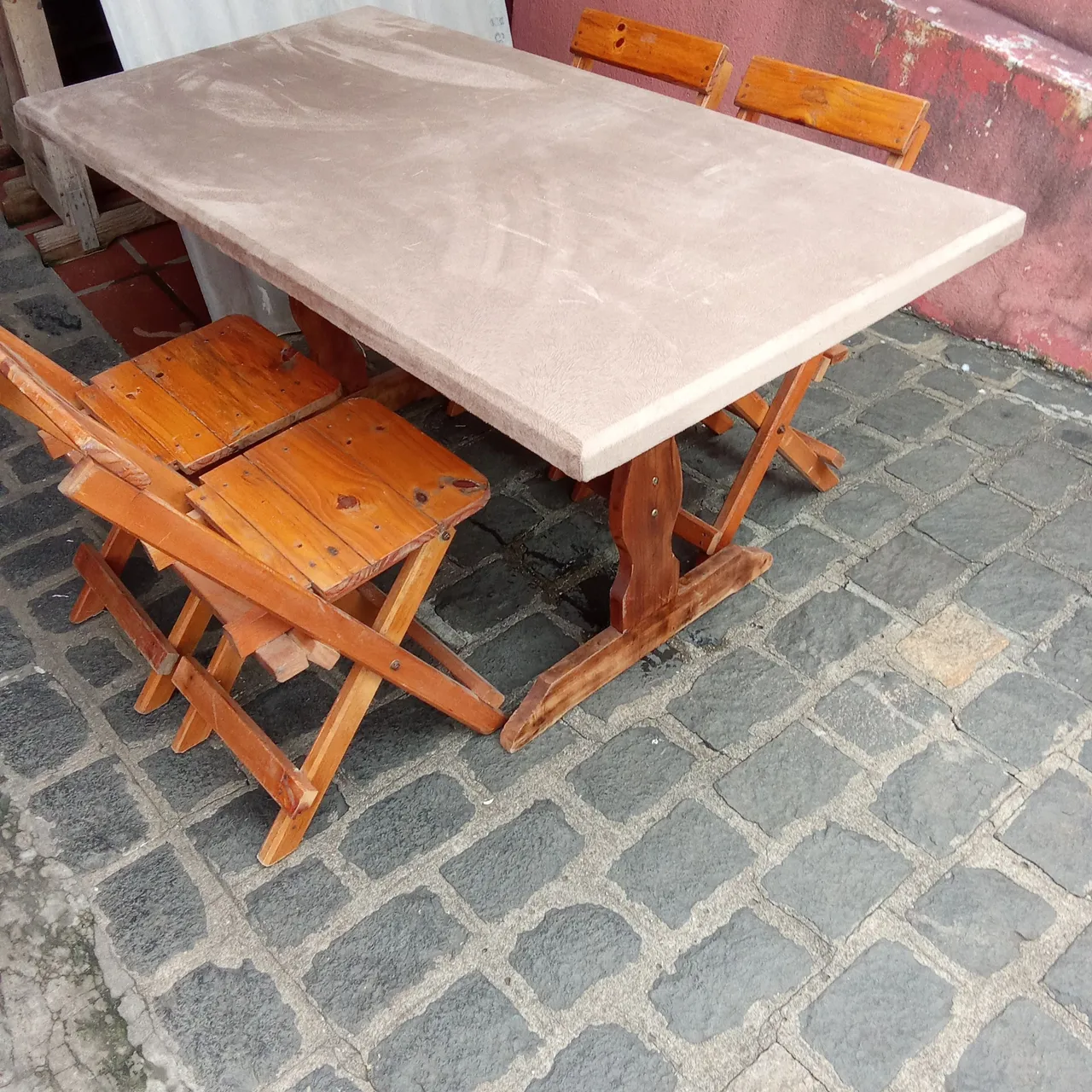 Conjunto de Mesa e Cadeiras Dobráveis