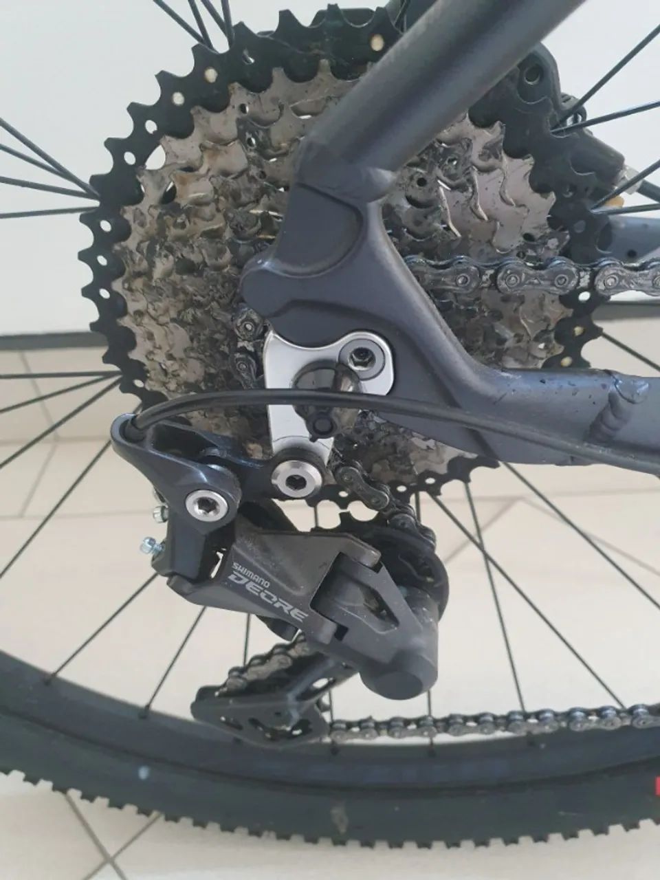Bicicleta Mtb Tsw Stamina Boost 29 Cinza Com Deore 10v - Foto 3