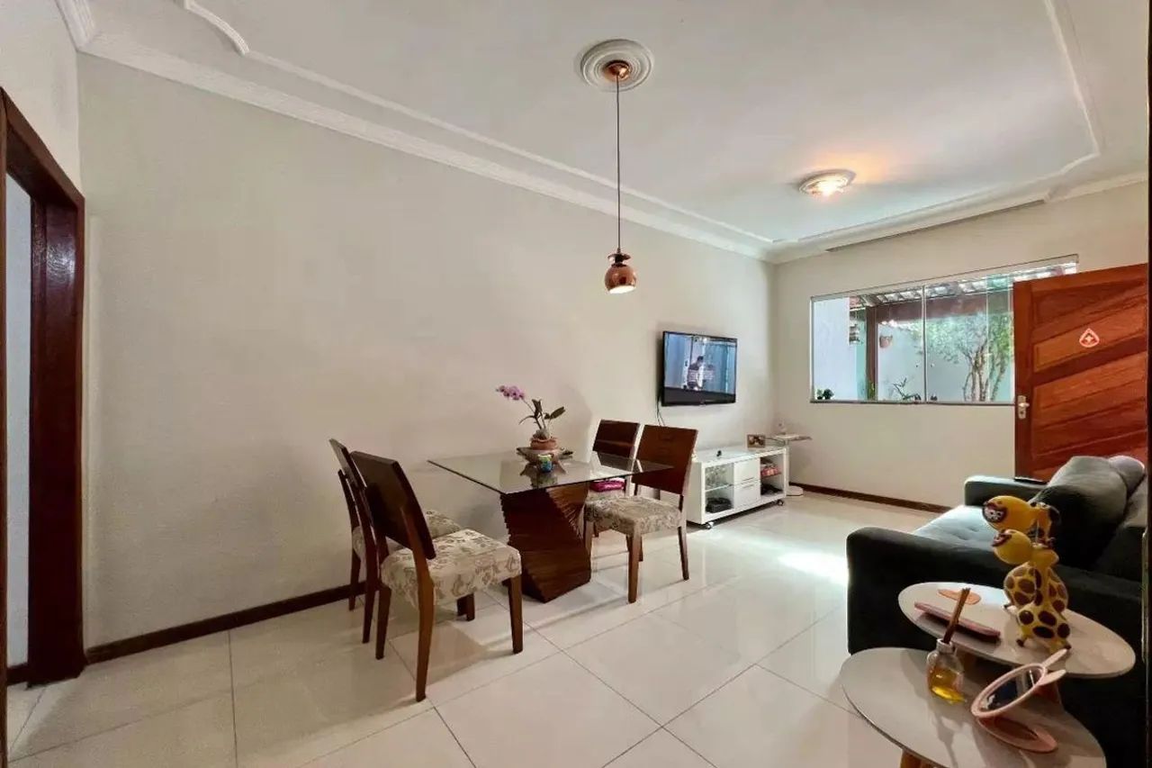 Casa à Venda - Planalto, 3 Quartos, 200 m2 - Foto 3