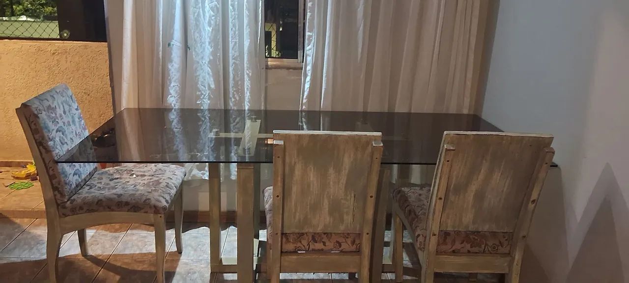 Mesa de Vidro