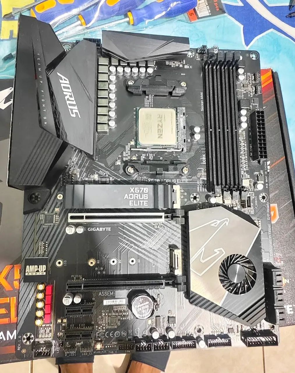 Placa mãe x570 aorus elite - Foto 3