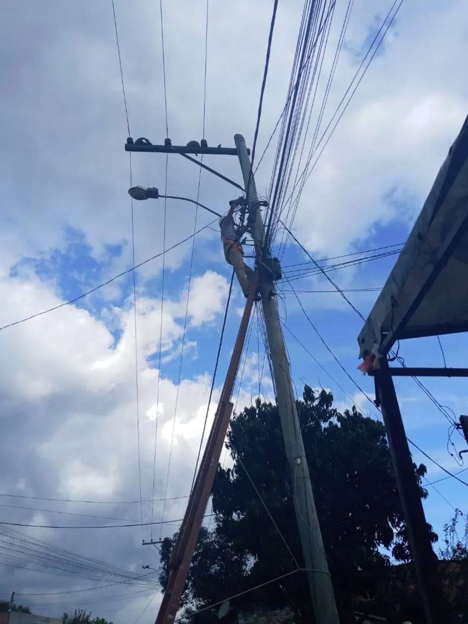 Eletricista ceee 
