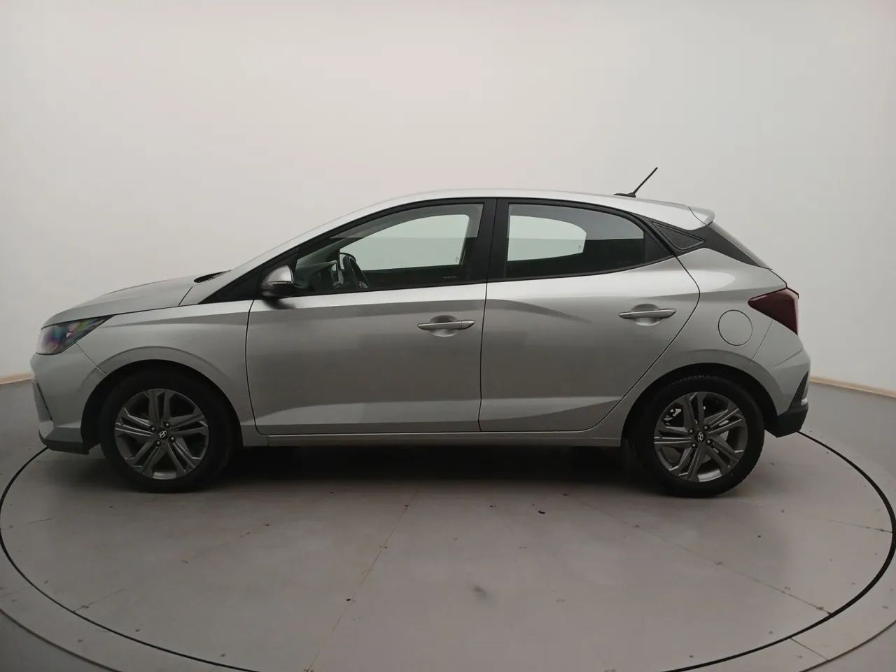 Hyundai HB20 Comf./C.Plus/C.Style 1.0 Flex 12V, foto 2 de 17