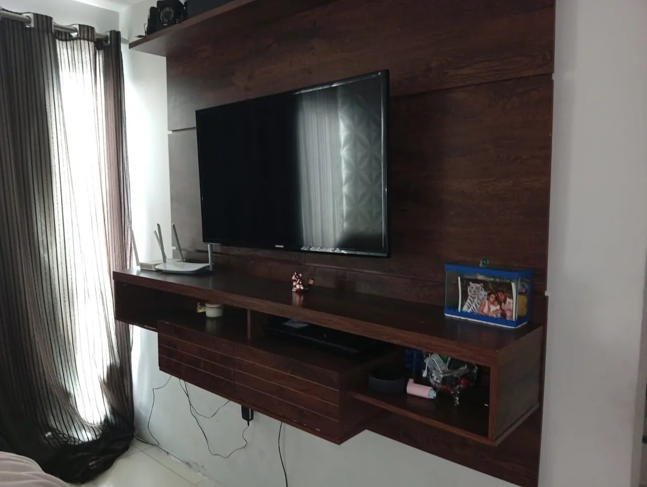 Painel para TV de até 70 polegadas,madeira - Foto 2