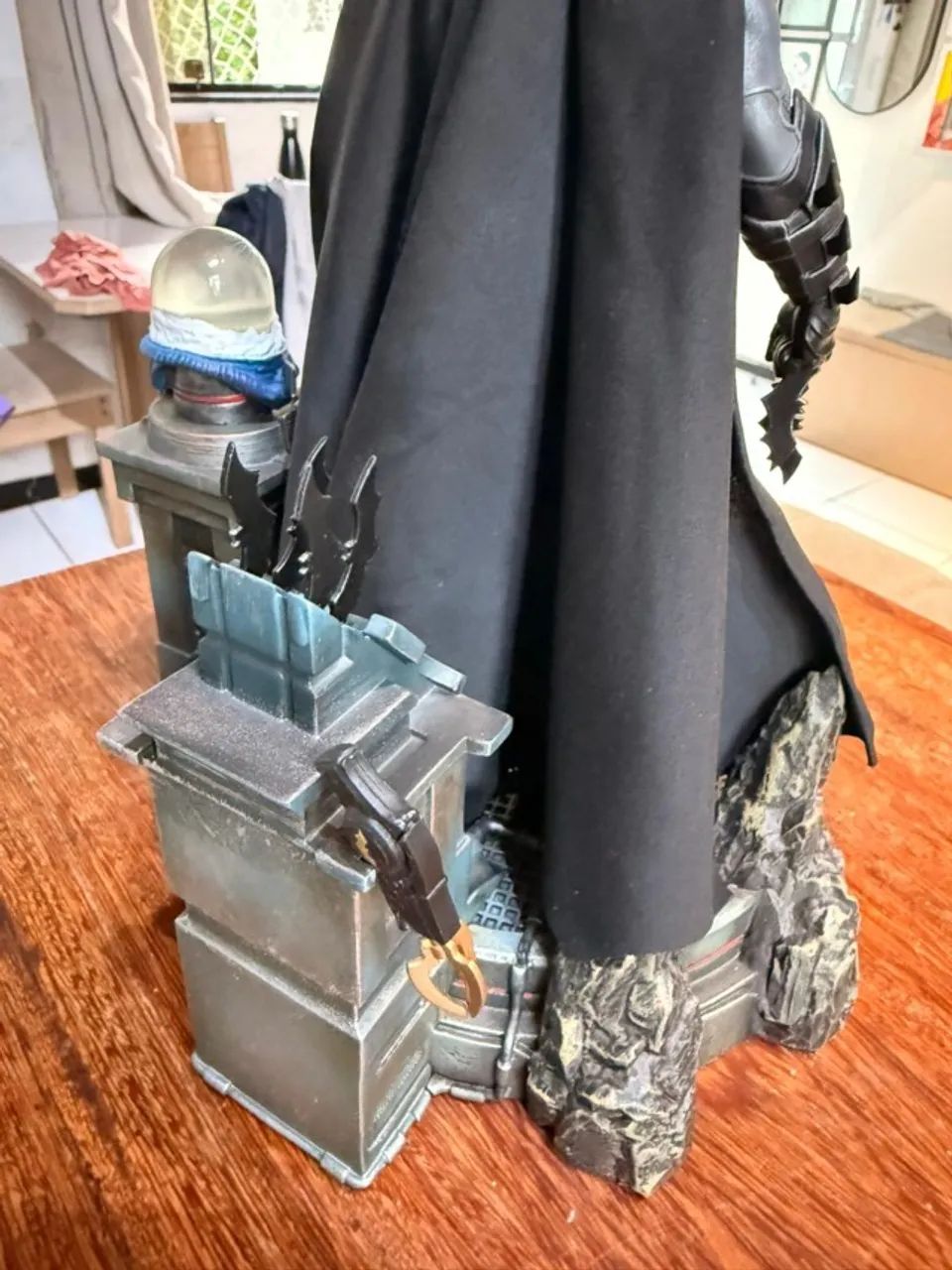 Estátua Batman Unleashed Deluxe - DC Comics - Art Scale 1/10 - Iron Studios - Foto 2