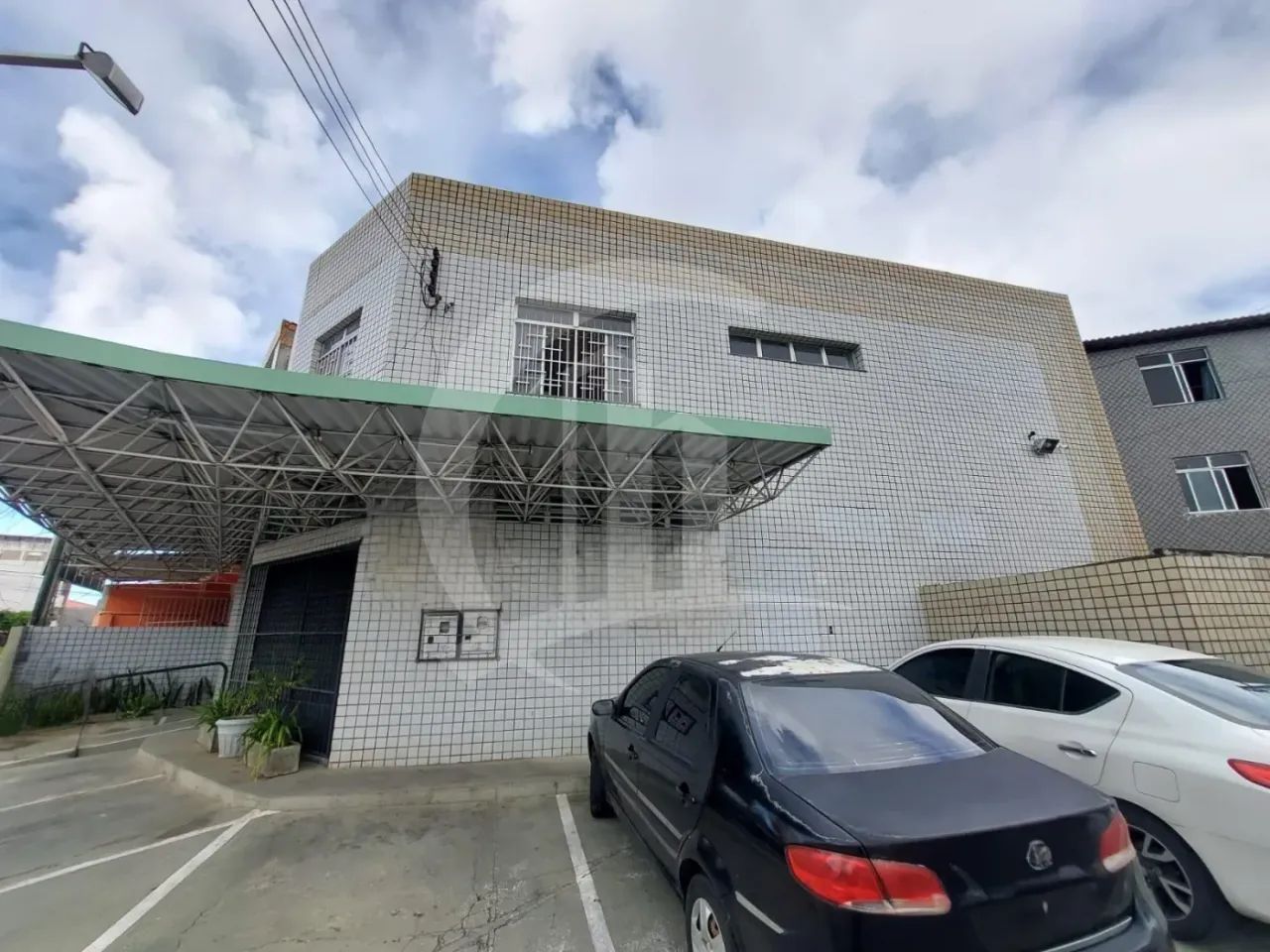 Prédio Comercial no Bairro Ponto Novo - Foto 2