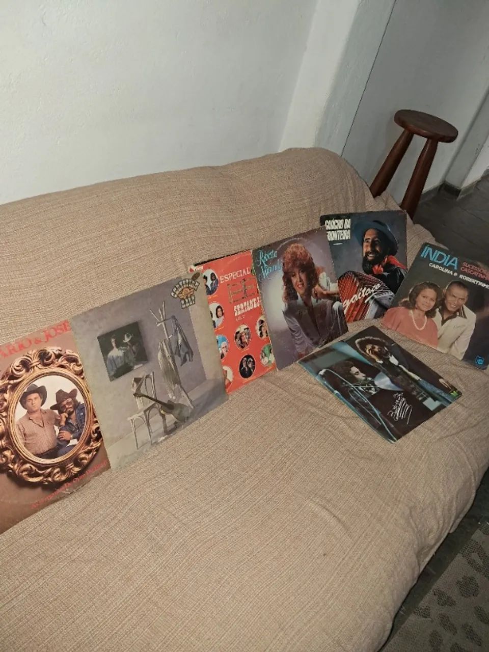LOTE DE DISCOS DE VINIL - 35 UNIDADES - SERTANEJO / MPB / SAMBA  - Foto 3
