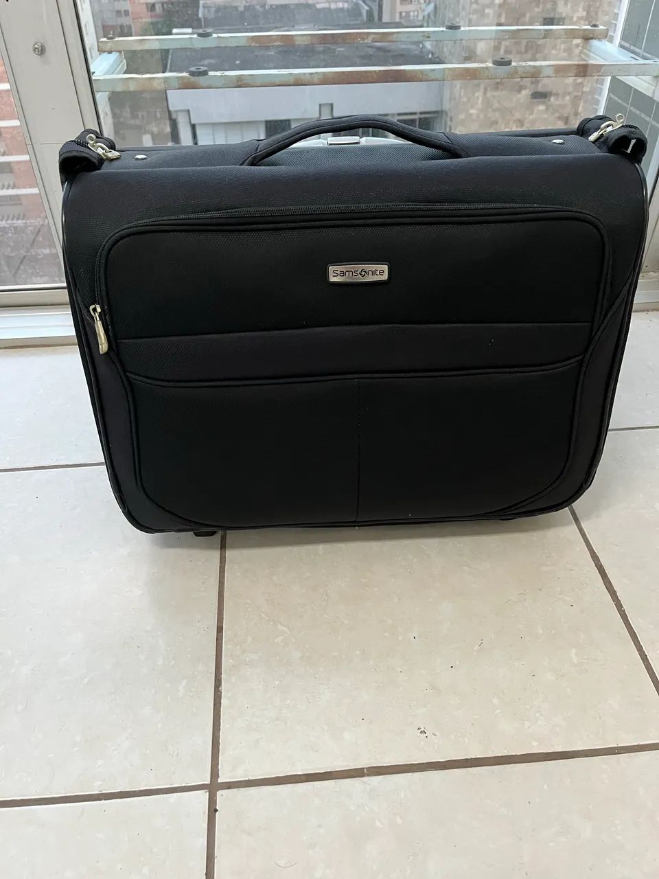 Mala Samsonite para terno e vestido  - Foto 5