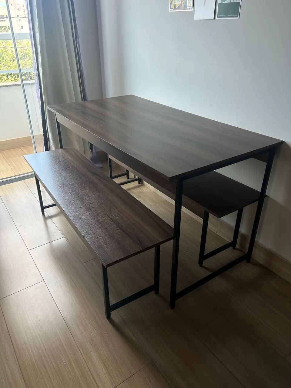 Mesa Industrial com 2 bancos 