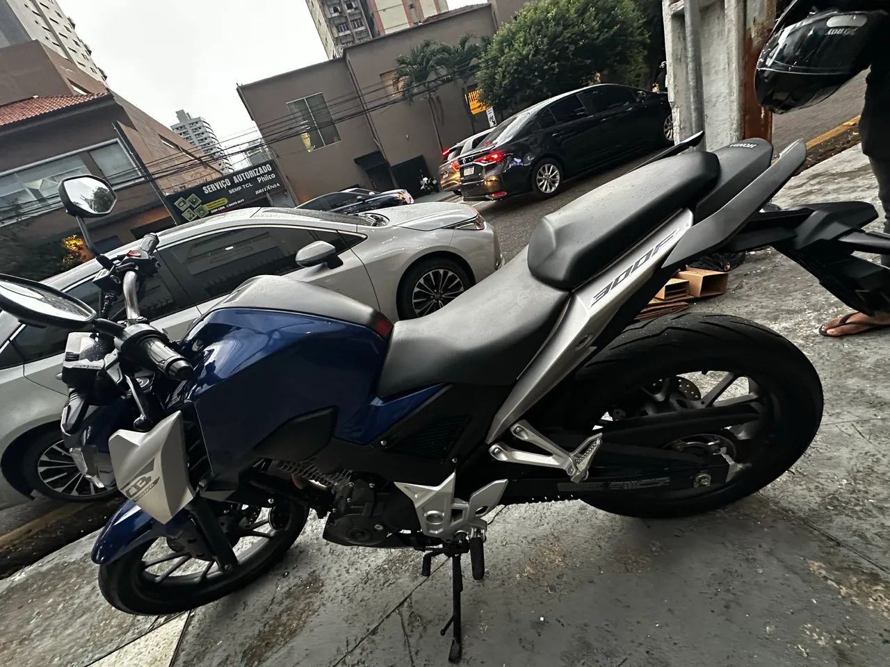 CB300f 2026 - Foto 3