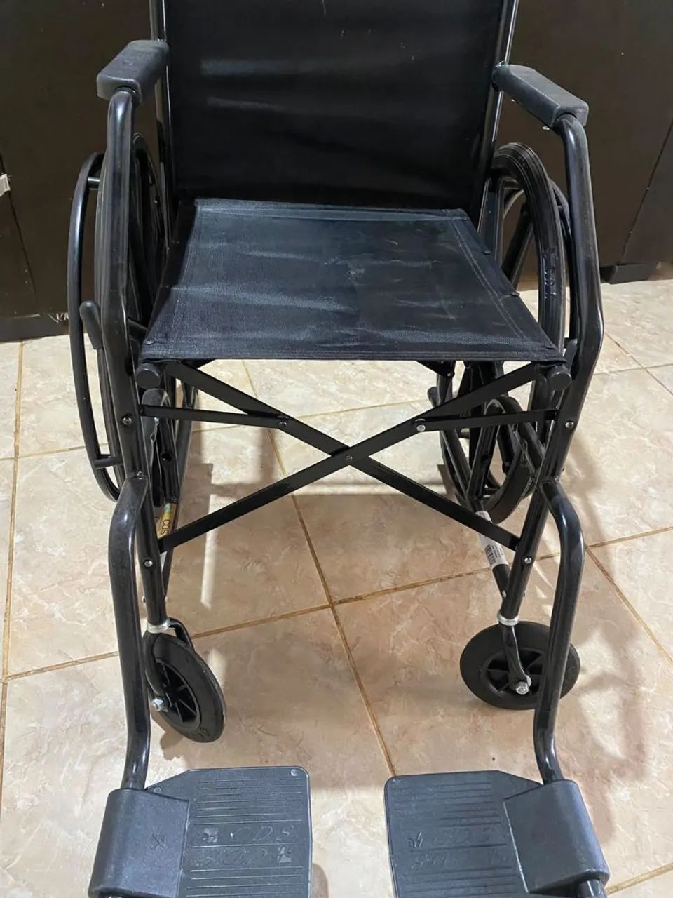 Cadeira de Rodas - Foto 2
