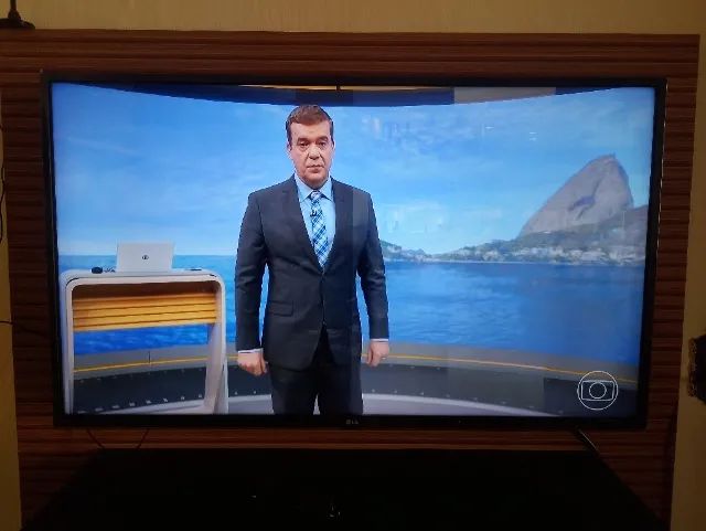 Tv LG 43 polegadas,4k.