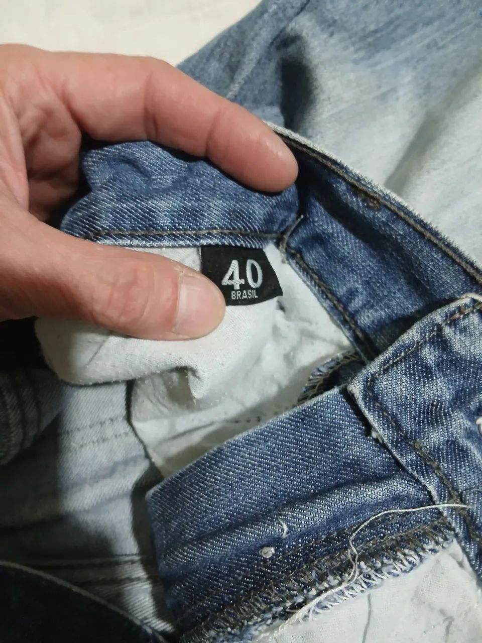 CALÇA JEANS LACOST NUM 40 EM BOAS CONDIÇÕES  - Foto 5