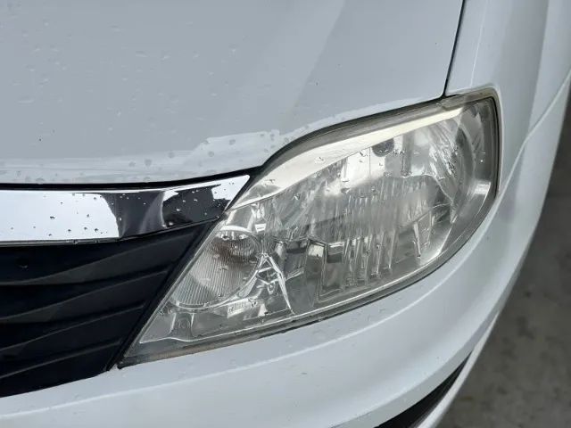 Renault Logan Expression Hi-flex 1.6 8V 4P 2013 - Foto 4
