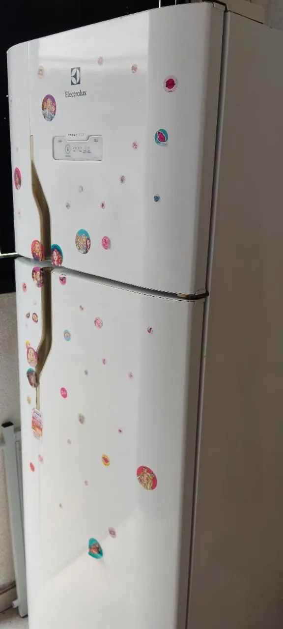 Vendo geladeira Eletrolux  - Foto 2