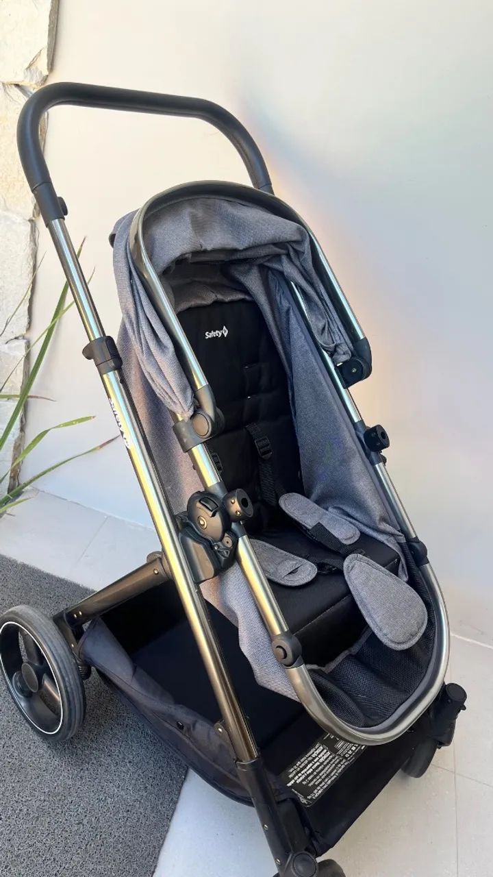 Carrinho Safety 1st com isofix