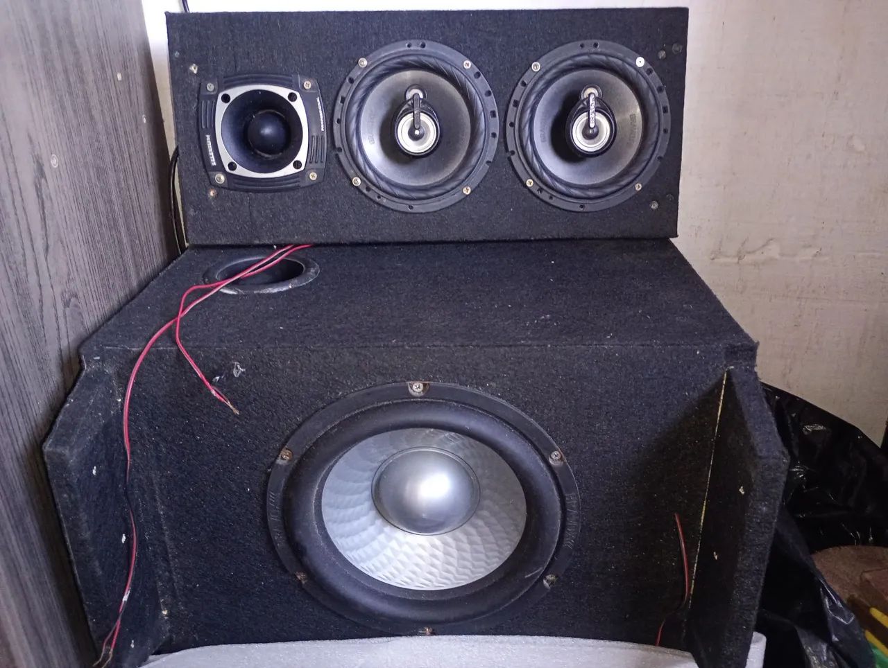 Caixa de Subwoofer de 10 polegadas com dois médio grave e um Tuite Selenium  - Foto 2