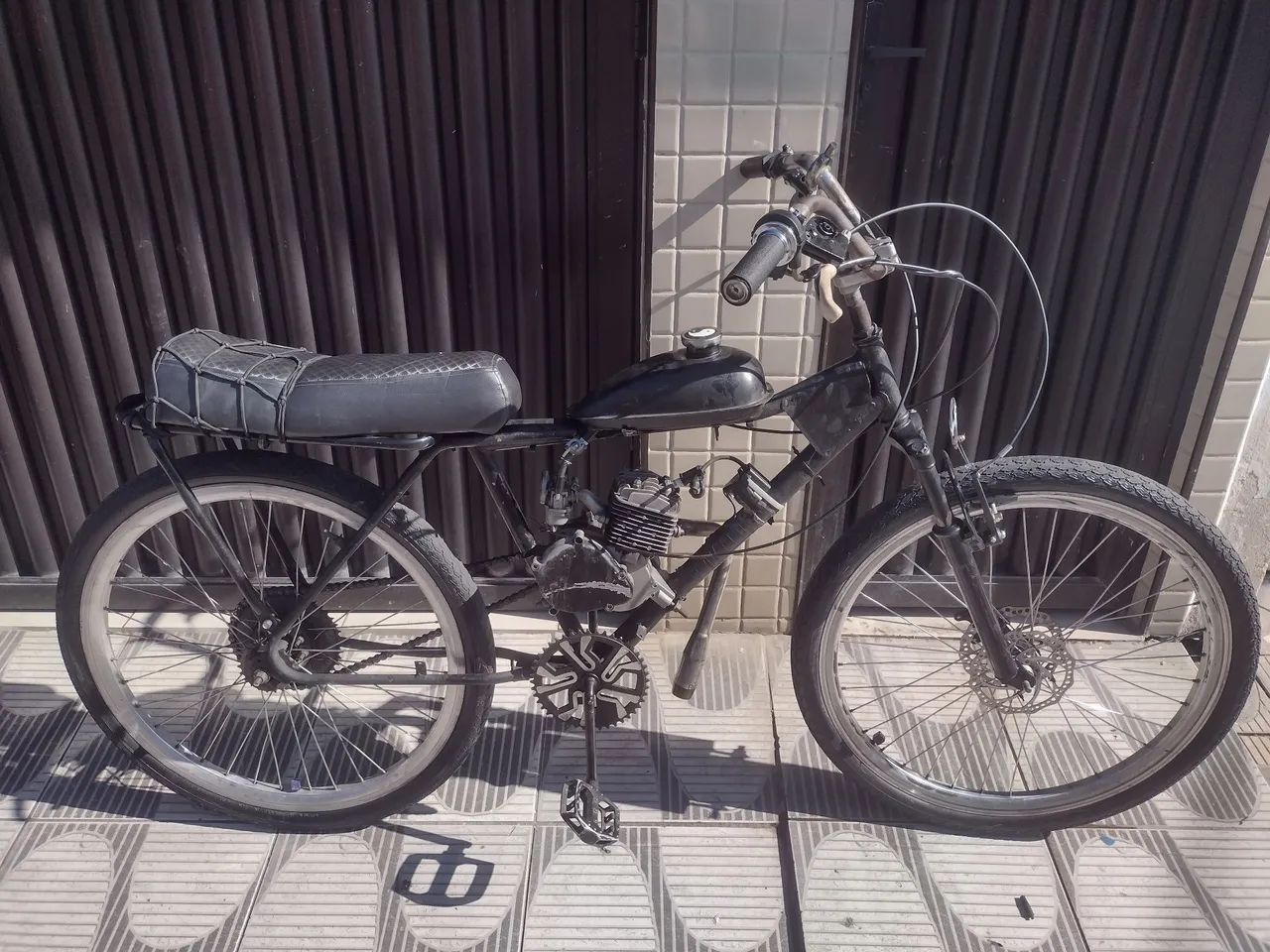 Motorizada a venda eim bom estado - Foto 2