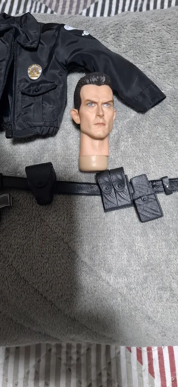 Head e ascessorios P/Custom Boneco T1000 1/6 - Foto 2