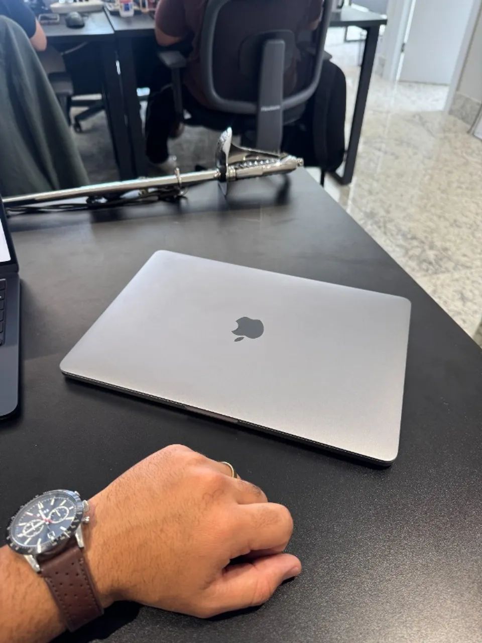 MacBook Pro 13? 2016 - Intel Core i5 - 8GB RAM - Ótimo Estado