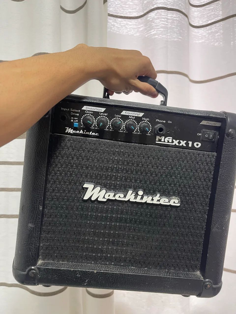 Caixa de som mackintec para guitarra e violão 
