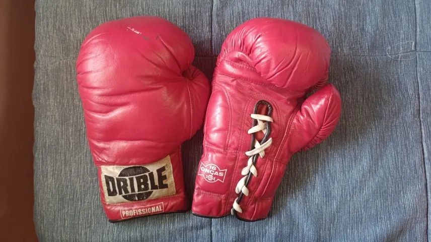 Luva De Boxe Profissional Drible 16 Oz - Vermelha - Foto 3