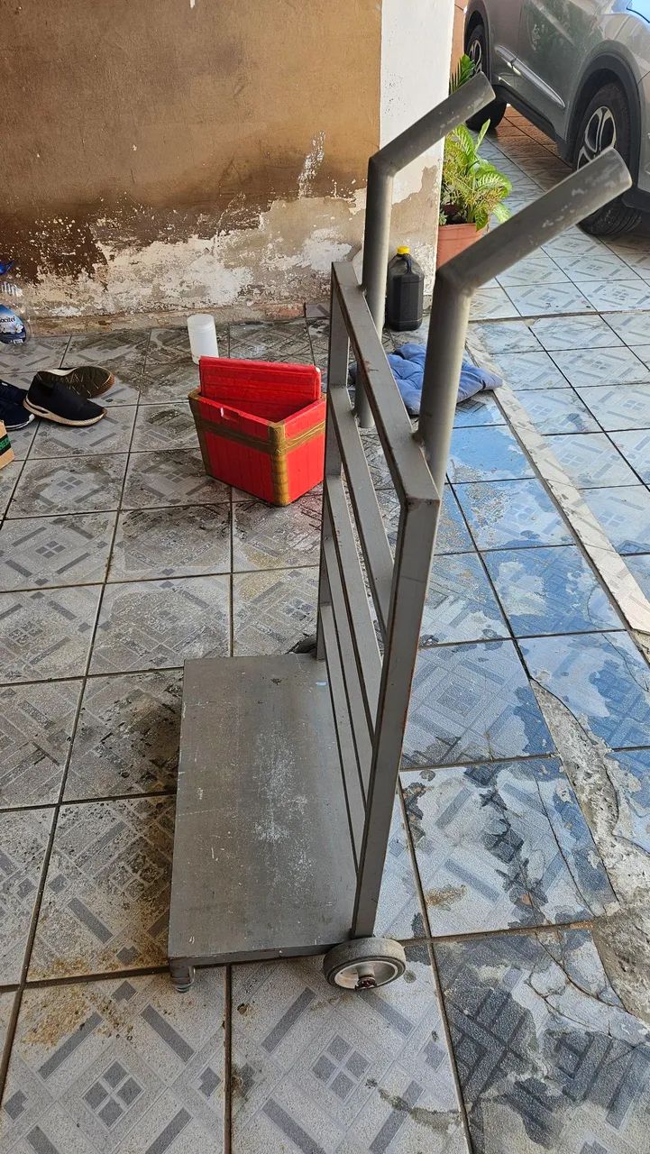 Vendo carrinho de carga ,super reforçado  - Foto 3