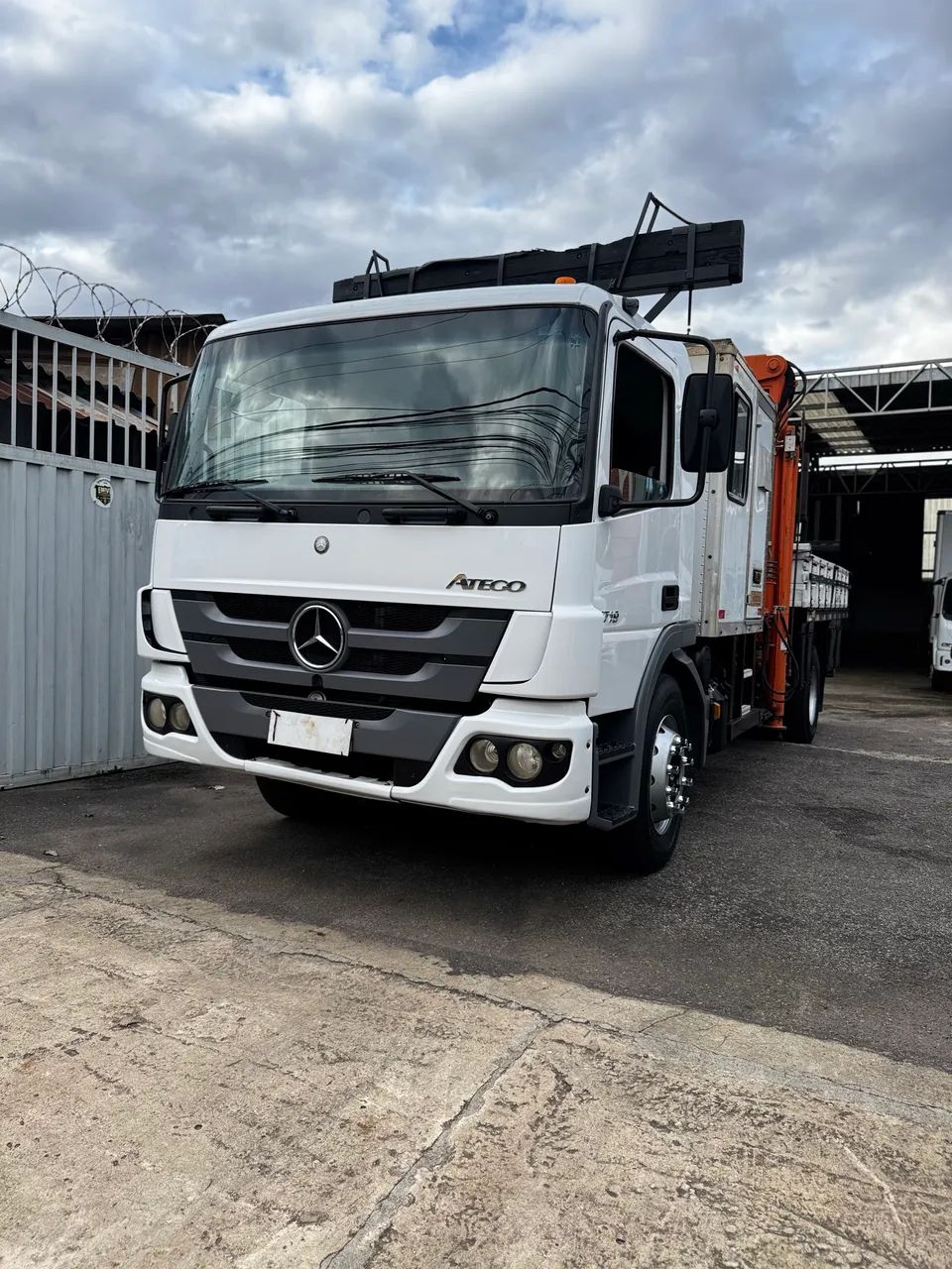 Mb atego 1719 ano 2018 - Foto 3