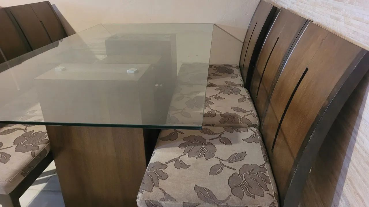 Mesa de vidro com 6 cadeiras - Foto 2