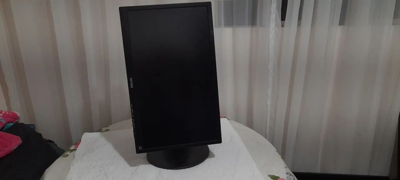 Telas de computadores usadas  - Foto 2
