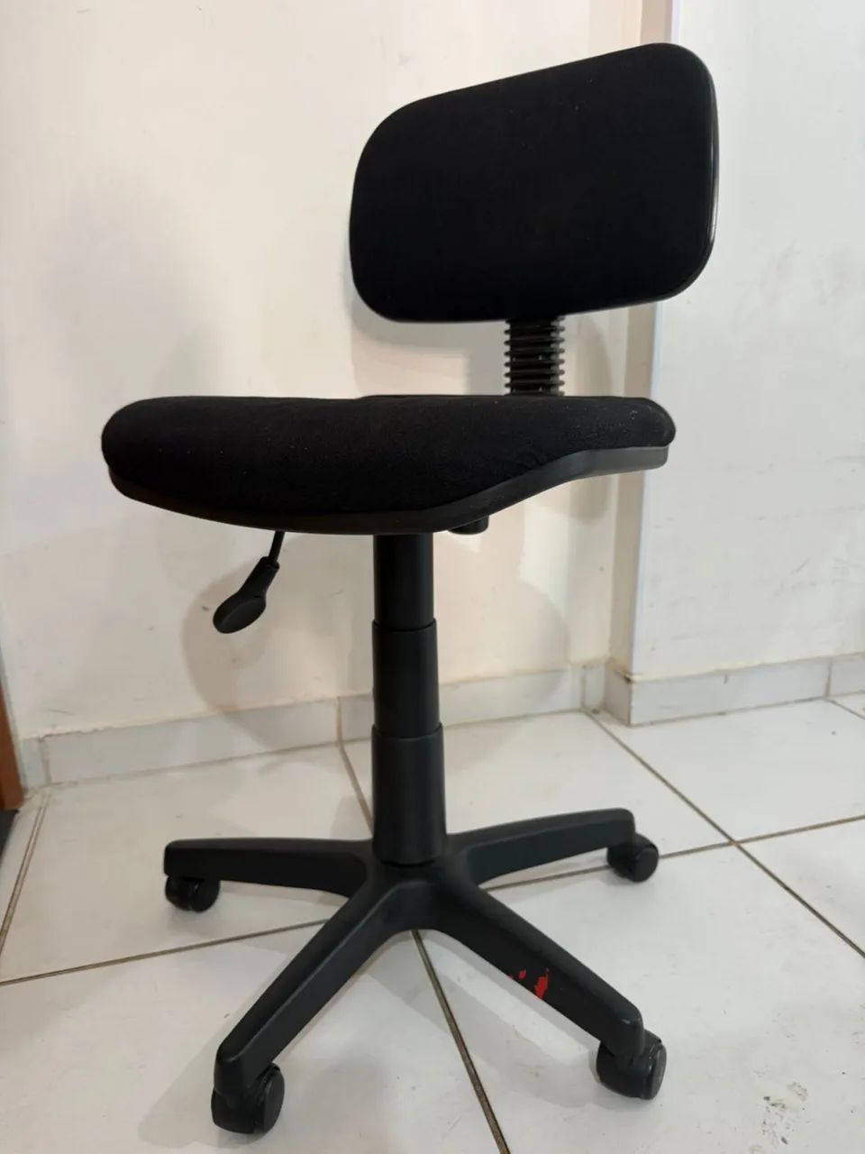 Mesa de escritório + Cadeira giratória.  - Foto 4