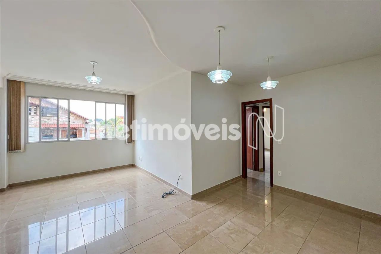 Apartamento de 3 quartos com suíte, 2 vagas e ótima localização - Foto 2