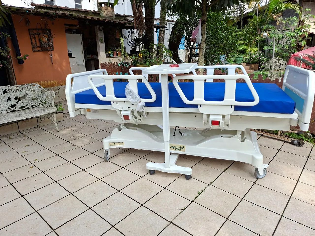 Cama hospitalar elétrica poltrona proclive. - Foto 4