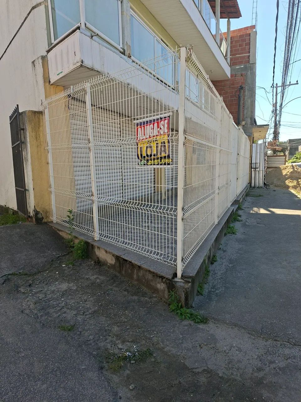 Aluga-se loja no largo da bica  - Foto 4