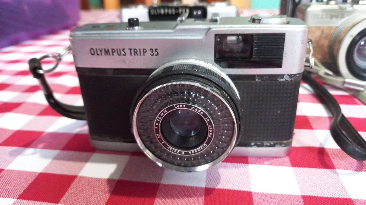 Câmera Analógica Olympus trip  - Foto 2