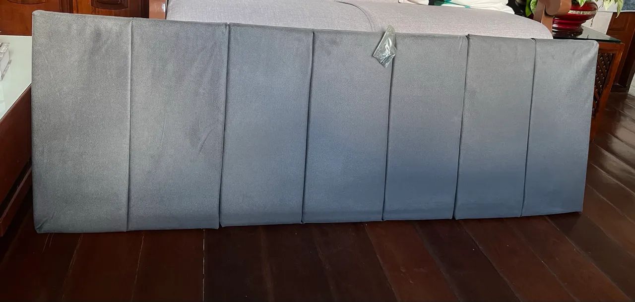 Cabeceira cama Queem (suede cinza)